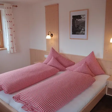 Alpenjaeger Appartement Hainzenberg