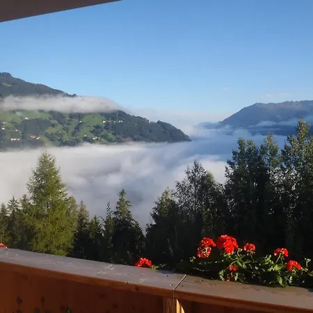 Alpenjaeger Apartman *