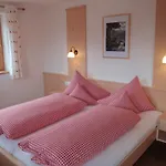 Alpenjaeger Appartement Hainzenberg